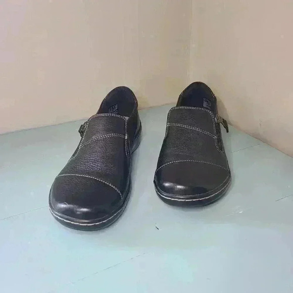 SOLD Clarks Cora Harbor Black Leather Shoes Womens 9 M Zip Cushioned Lightweight - Picture 8 of 11